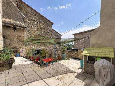 For sale Glaine-montaigut 5 rooms 140 m2 Puy de dome (63160) photo 2