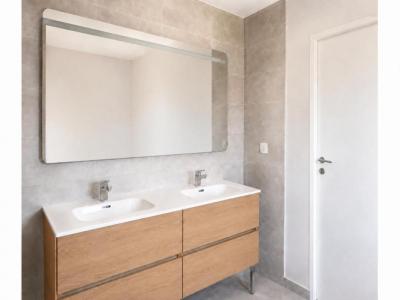 Acheter Appartement Rochelle 560400 euros