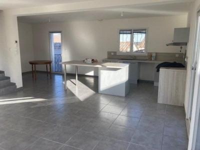 Louer Maison  1690 euros