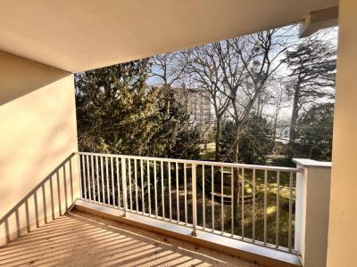 Louer Appartement Orleans 1300 euros