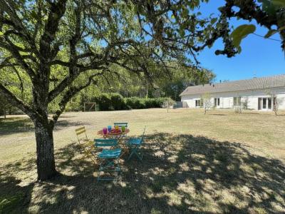 For sale Saint-paul-la-roche 4 rooms 115 m2 Dordogne (24800) photo 0