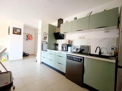 Acheter Appartement 70 m2 Miramas