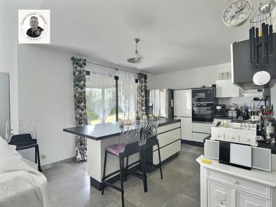 For sale Luc 5 rooms 110 m2 Var (83340) photo 4