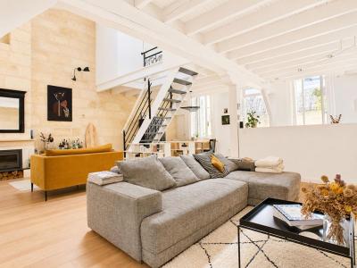 For sale Bordeaux 4 rooms 116 m2 Gironde (33800) photo 0