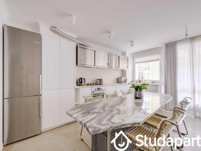 Louer Appartement 75 m2 Paris-20eme-arrondissement