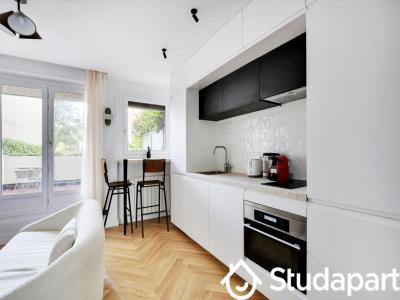 Annonce Location Appartement Paris-16eme-arrondissement 75
