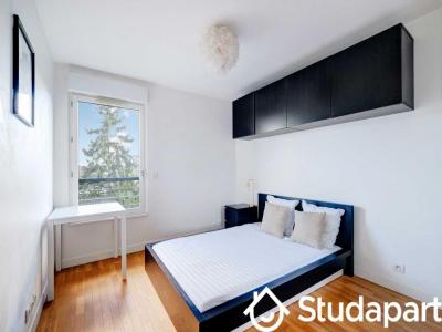 Louer Appartement 77 m2 Issy-les-moulineaux