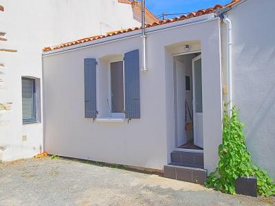 For sale PROCHE GARE ET CENTRE VIL 2 rooms 35 m2 Vendee (85100) photo 0