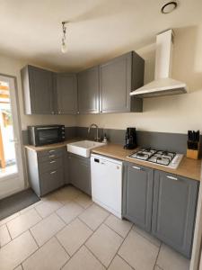 For sale Lavare 5 rooms 71 m2 Sarthe (72390) photo 2