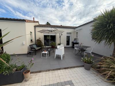 For sale Creche 6 rooms 118 m2 Deux sevres (79260) photo 1