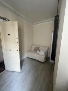 Annonce Location Appartement Paris-17eme-arrondissement 75