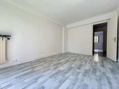 Louer Appartement 42 m2 Nice