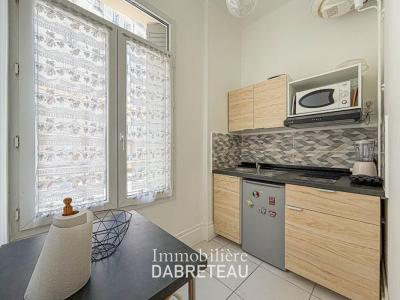 For rent Lyon-6eme-arrondissement 4 rooms 137 m2 Rhone (69006) photo 0