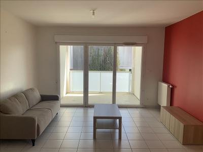 For rent Pessac 3 rooms 65 m2 Gironde (33600) photo 0