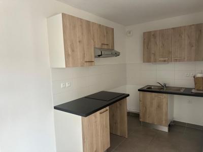 For rent Agde 4 rooms 88 m2 Herault (34300) photo 2
