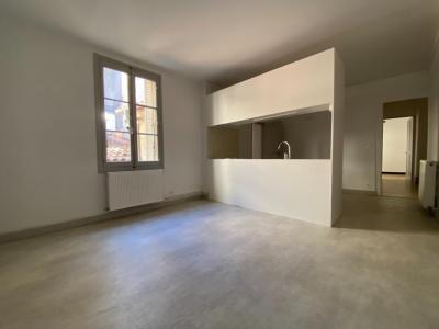 For rent Avignon 3 rooms 58 m2 Vaucluse (84000) photo 0