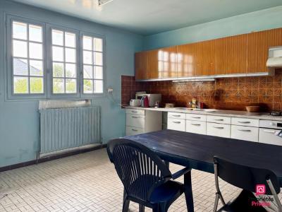 For sale Sable-sur-sarthe 9 rooms 150 m2 Sarthe (72300) photo 4