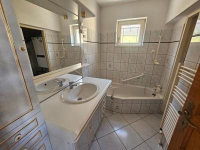For sale Remiremont 4 rooms 78 m2 Vosges (88200) photo 4