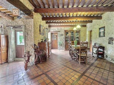 Acheter Prestige Uzes 1248000 euros