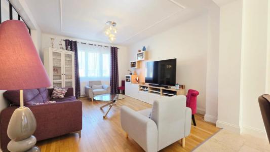 For sale Bourges 6 rooms 144 m2 Cher (18000) photo 3