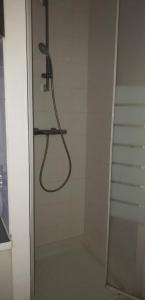 For rent Rueil-malmaison 1 room 14 m2 Hauts de Seine (92500) photo 4