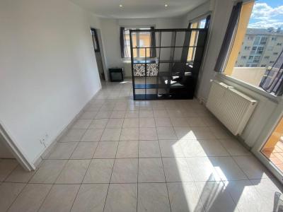 Louer Appartement 33 m2 Hoenheim