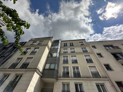 For rent Paris-20eme-arrondissement 2 rooms 50 m2 Paris (75020) photo 0