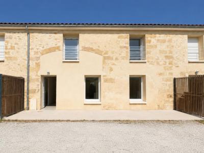 For rent Pugnac 4 rooms 91 m2 Gironde (33710) photo 0
