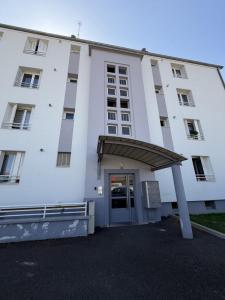 For rent Chapelle-saint-luc 3 rooms 64 m2 Aube (10600) photo 0