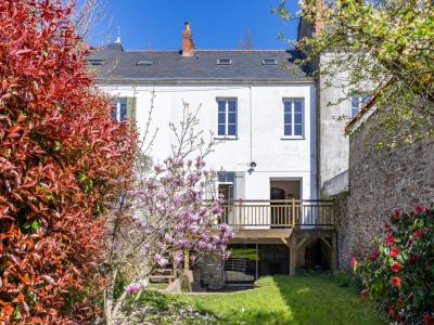 For rent Nantes 7 rooms 190 m2 Loire atlantique (44000) photo 1