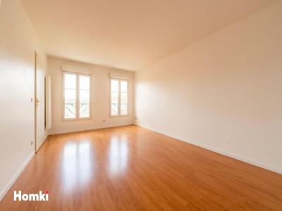 For sale Lille 3 rooms 62 m2 Nord (59800) photo 2