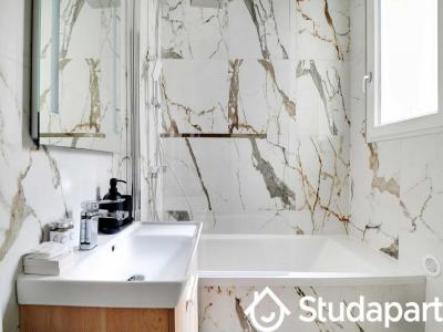 Louer Appartement Paris-18eme-arrondissement 2250 euros