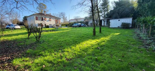 For sale 8 rooms 133 m2 Vendee (85240) photo 0