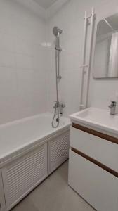 Louer Appartement Paris-11eme-arrondissement 970 euros