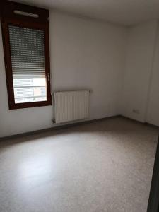Louer Appartement Mours-saint-eusebe 814 euros