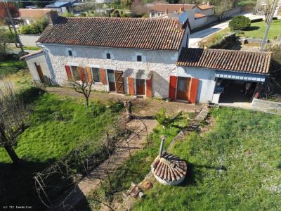 For sale Civray 4 rooms 172 m2 Vienne (86400) photo 0