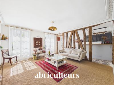 Acheter Appartement Paris-18eme-arrondissement 775000 euros
