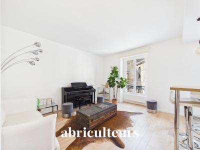 Acheter Appartement Paris-18eme-arrondissement 475000 euros