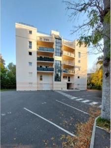 For sale Bourges 3 rooms 70 m2 Cher (18000) photo 0