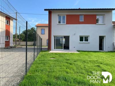 For sale Longages 4 rooms 93 m2 Haute garonne (31410) photo 0
