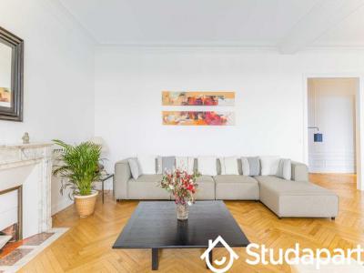 Louer Appartement 212 m2 Paris-16eme-arrondissement