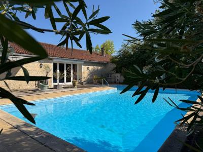 Acheter Maison 280 m2 Saint-eutrope-de-born