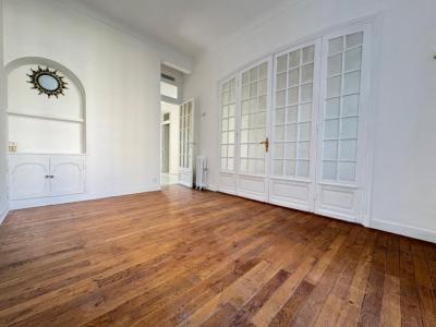 Louer Appartement 65 m2 Nice