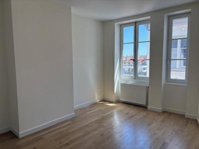 Louer Appartement Lyon-3eme-arrondissement 2225 euros