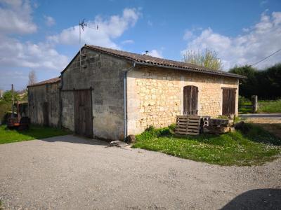For sale Bourg 4 rooms 115 m2 Gironde (33710) photo 1