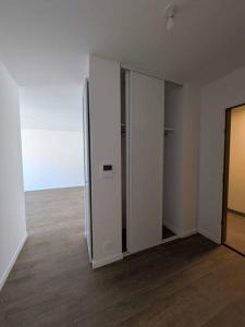 Louer Appartement 78 m2 Cannes-ecluse