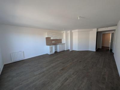 Louer Appartement Cannes-ecluse 1069 euros
