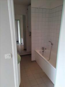 Louer Appartement Croix 738 euros