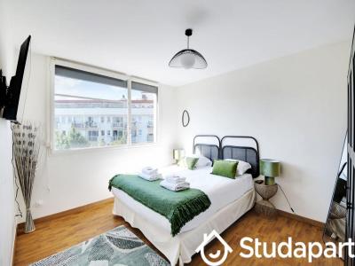 For rent Boulogne-billancourt 2 rooms 57 m2 Hauts de Seine (92100) photo 1
