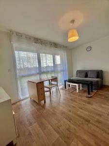 For rent PROXIMIT� �COLE SUP�RIEUR 1 room 21 m2 Aube (10000) photo 2